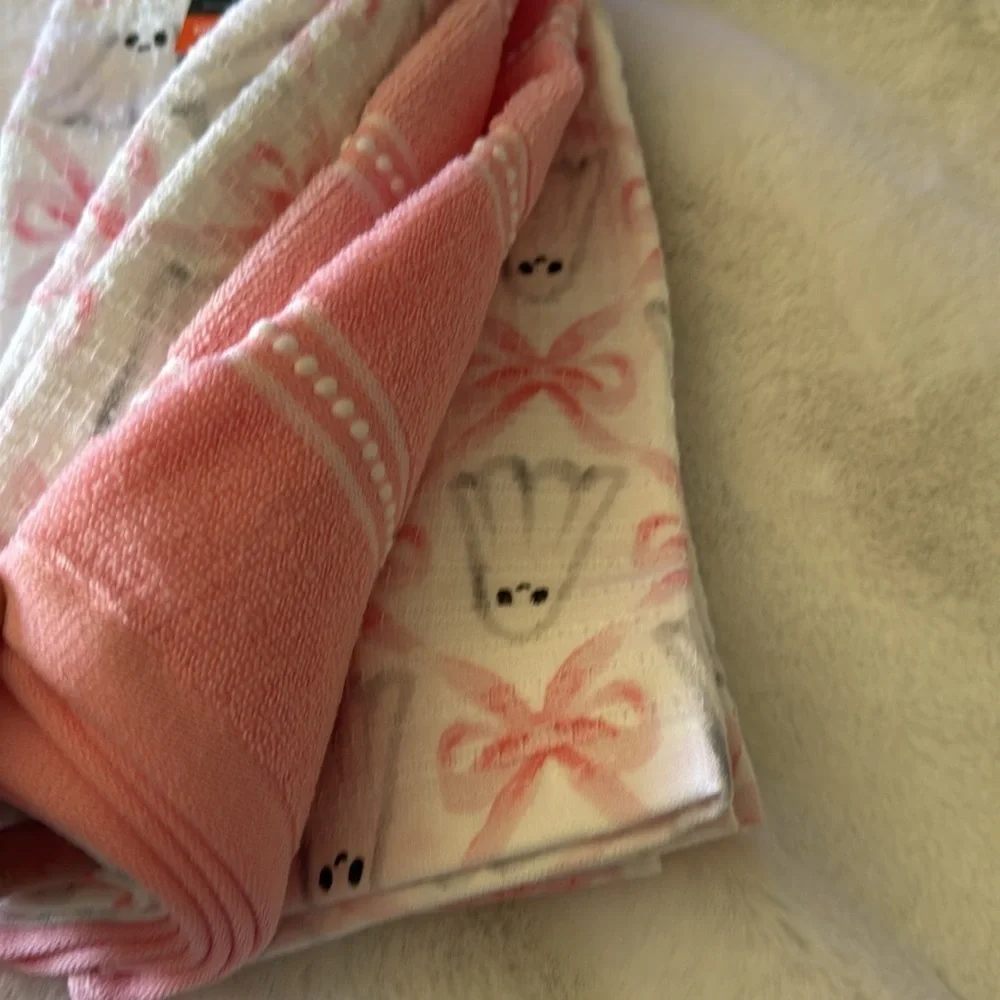 NWT Halloween Pink Bow Ghost Kitchen Towel Set
